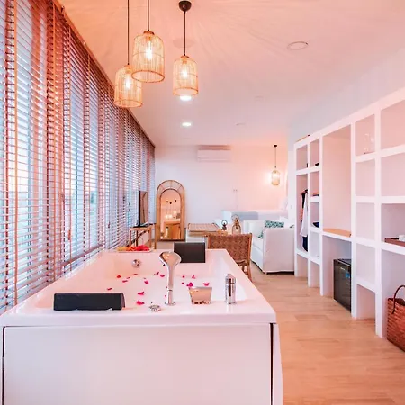 מלון Mare Marin Boutique
