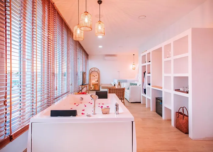 מלון Mare Marin Boutique